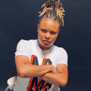 Meet your Posher, Savví